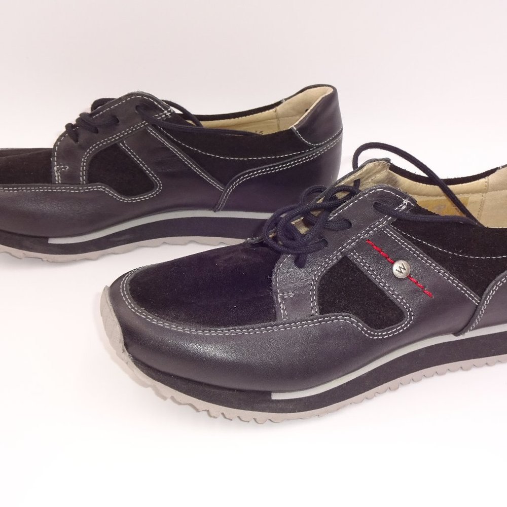 Womens Size 39 Black Leather Wolky Lace Up Walking Shoes 8